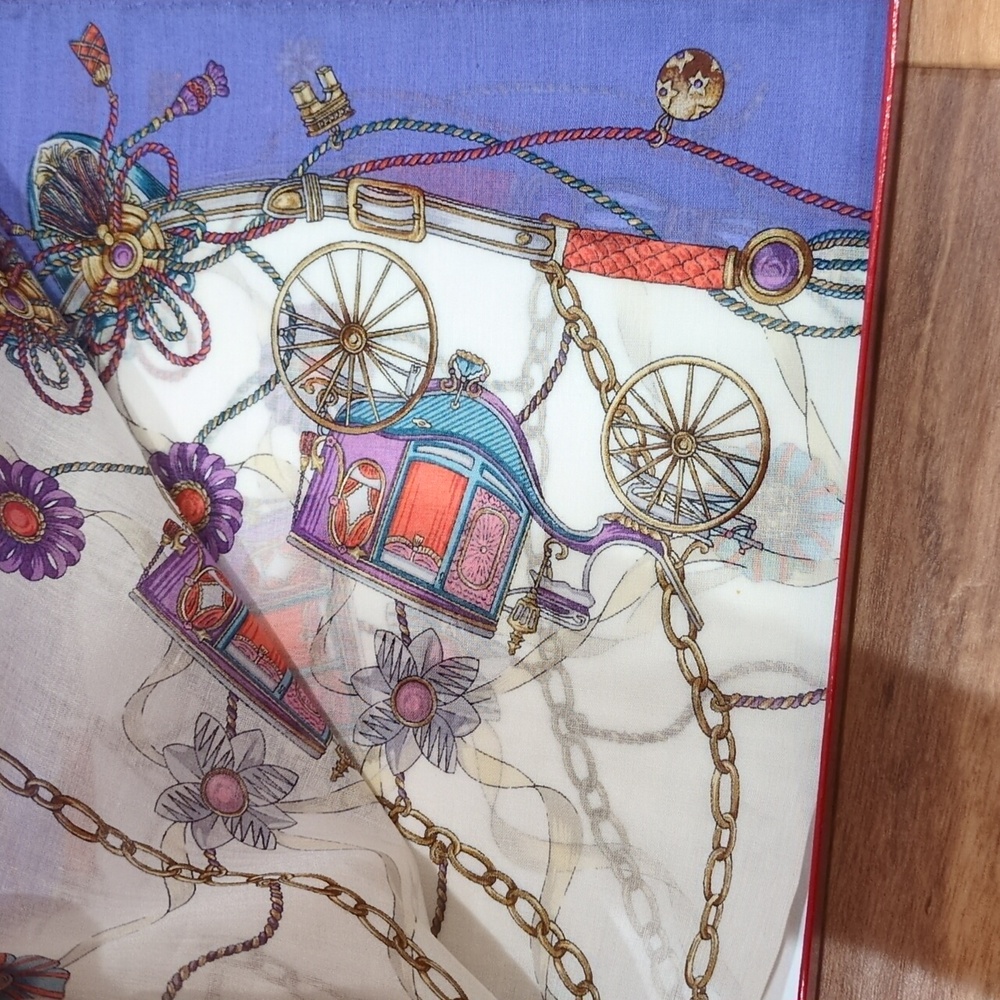 Celine vintage handkerchief with a chain and carriage print In Original Box - Picture 9 of 14